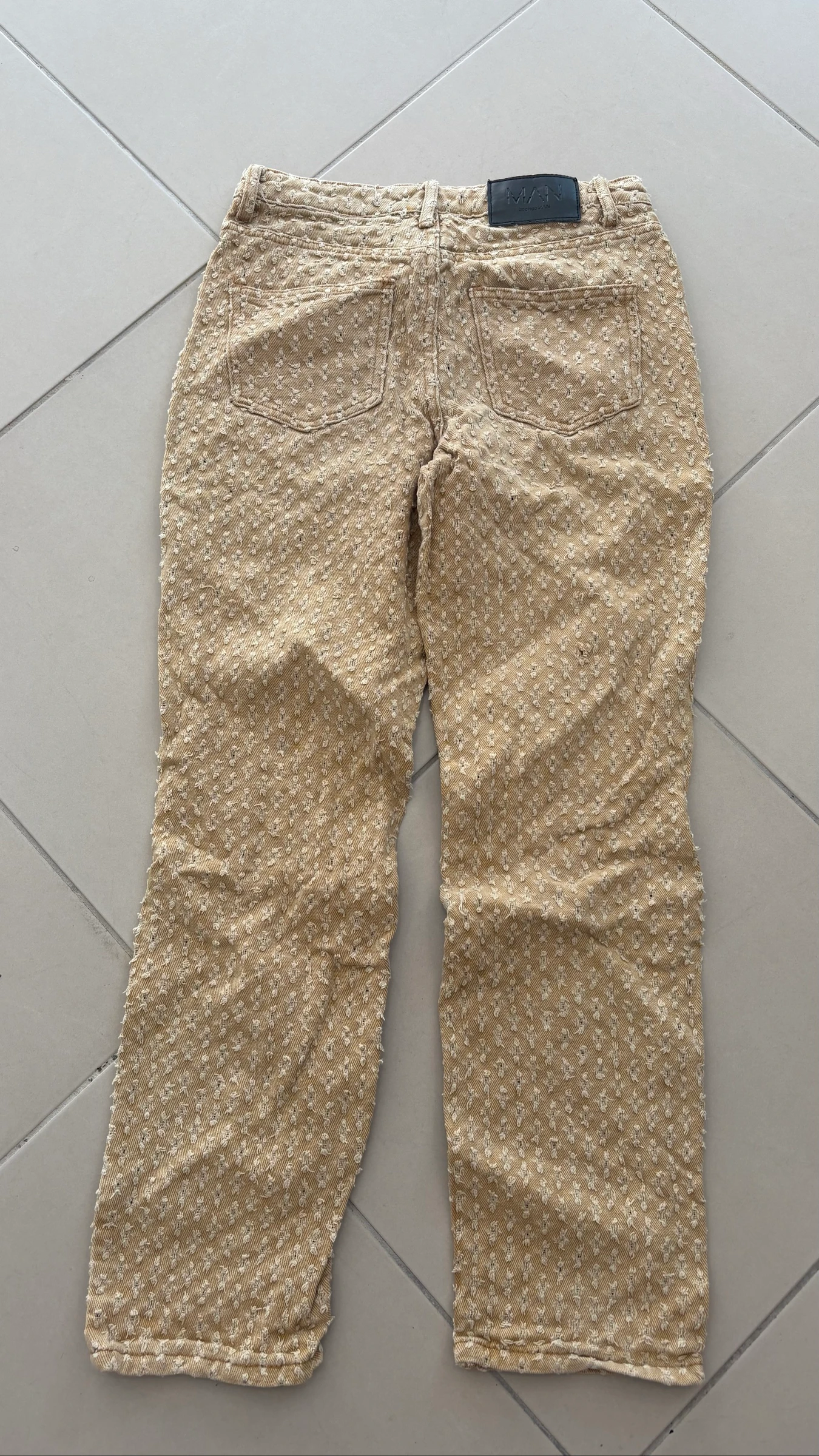 Calça com pequenos furos 28 Homem – photo 3